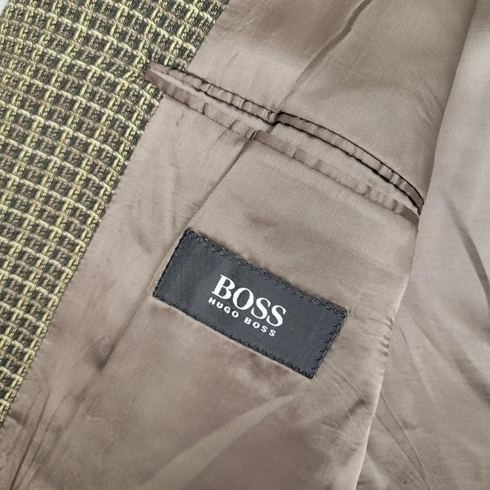 Hugo Boss blazer great